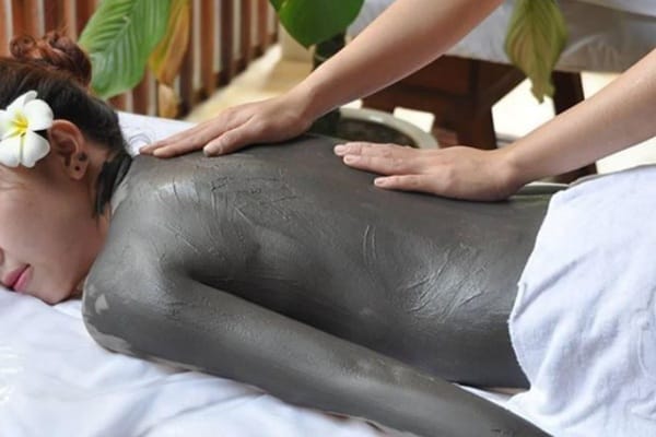 나트랑 머드스파 머드테라피 모습