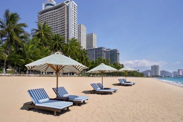 나트랑 쉐라톤 호텔 해변